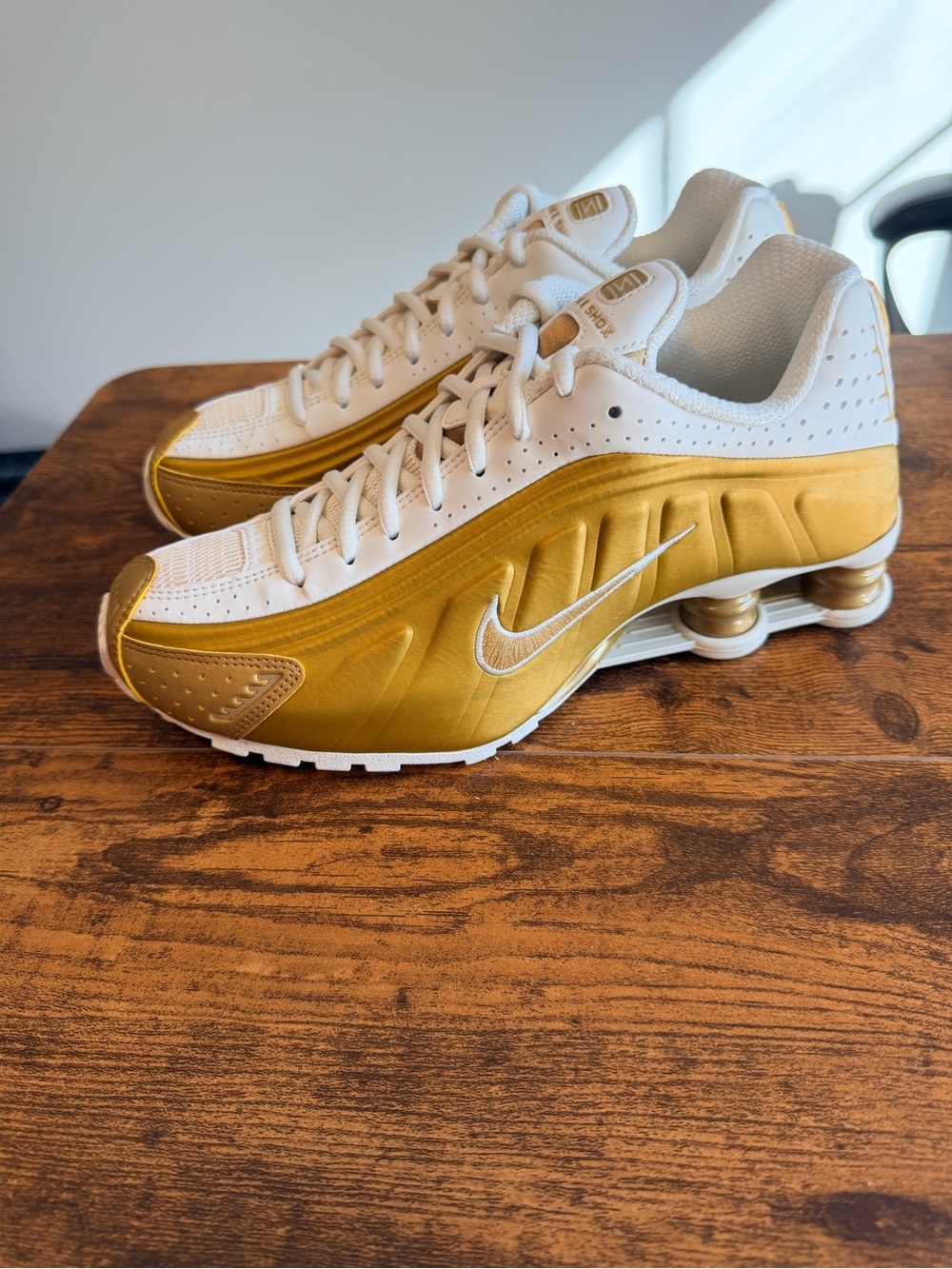 Nike Women’s Gold and White Shox Running Shoes 8.5W